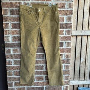 Levis 314  corduroy’s shaping straight pants 33X30